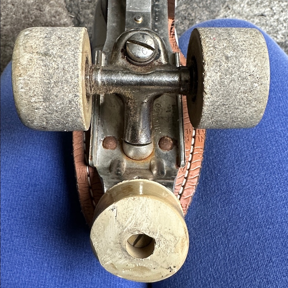 1970’s Betty Little Hyde White leather Classic Roller Skates. 10” Sz 8-9? - Picture 8 of 14